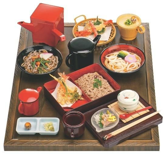 隅切木目天ざる新溜内朱蓋