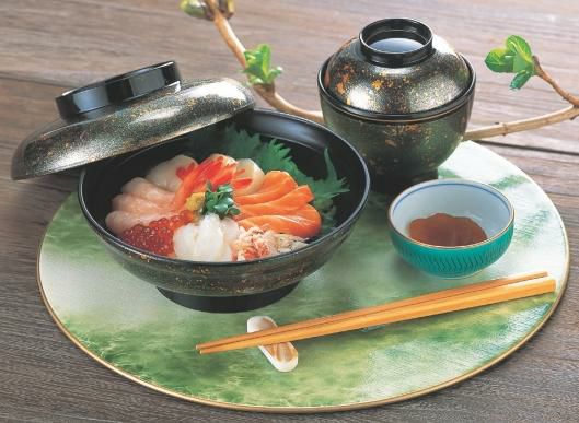 6.5寸大輪丼浅型銀光彩内黒