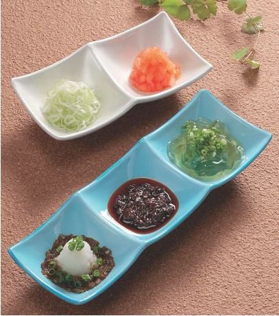 二点深型薬味皿アクア