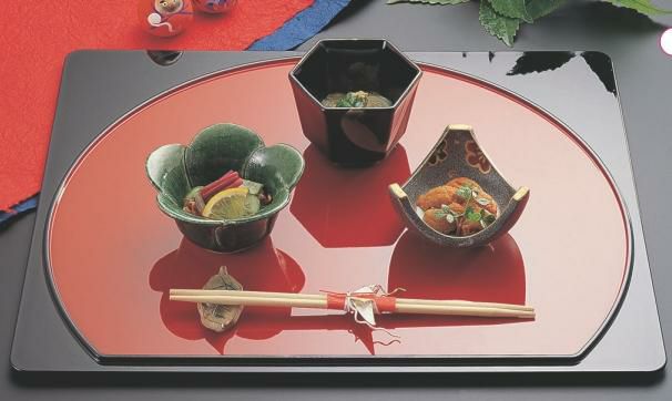 半月盆 尺3寸半月会席両面盆黒内朱/黒刷毛目天朱