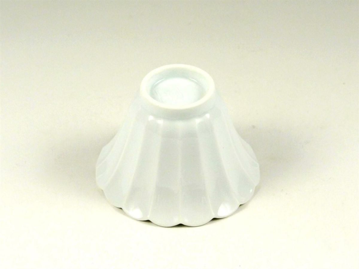 白磁菊型 小中付