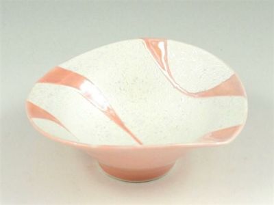 ピンク釉流水ラスター 朝顔形小鉢