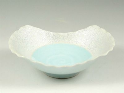 見込青白磁ラスター ウェーブ小鉢