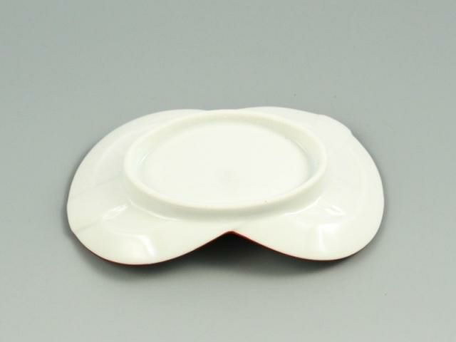 白磁赤線あわじ結び 小皿