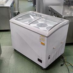 業務用/新品】【テンポスオリジナル】冷凍ショーケース 曲面ガラス扉 190L TBSC-190F 幅1105×奥行606×高さ842(mm)  【送料無料】 | 冷凍平型オープンショーケース | 業務用厨房機器・調理道具・家具・食器の通販・買い取りサイト テンポスドットコム