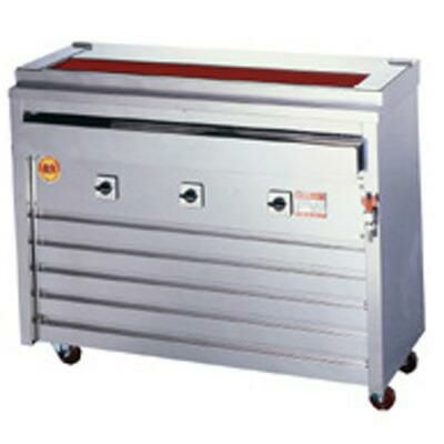 ヒゴグリラー 焼鳥大串タイプ(床置型)三相200V 3P-212XW 幅1060×奥行410×高さ850 mm