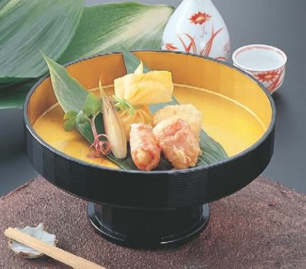 高台皿 7寸丸三宝黒内色紙金箔 SH塗