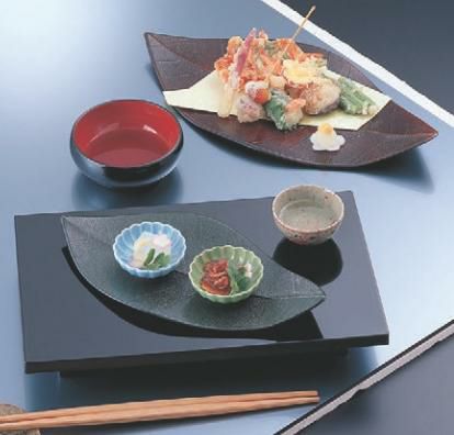 盛皿 (大)新この葉皿栃