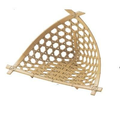 かご  三角かご白木  幅242 奥行147 高さ137