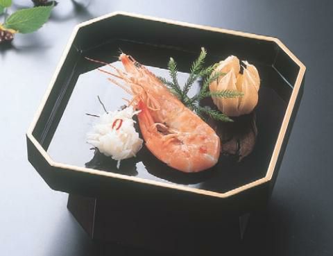 盛器 低足三宝盛器溜天金