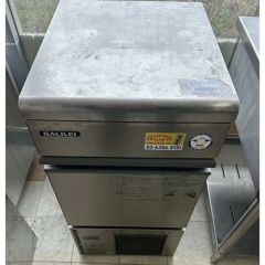 業界最長1年保証】【中古】製氷機 25kg パナソニック(Panasonic 業界最長1年保証】【中古】製氷機 25kg パナソニック(Panasonic