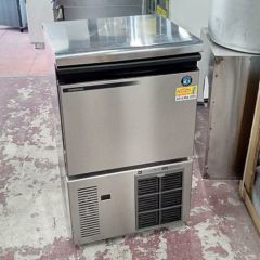 業界最長1年保証】【中古】製氷機 35kg ホシザキ IM-35M-2 幅500 業界最長1年保証】【中古】製氷機 35kg ホシザキ IM-35M-2 幅500