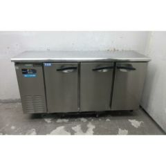 中古】製氷機 大和冷機 DRI-210LM1 幅1084×奥行711×高さ1011 中古】製氷機 大和冷機 DRI-210LM1 幅1084×奥行711×高さ1011
