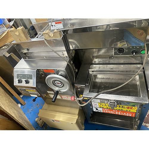 【中古】ロール式製麺機リッチメン1型 大和製作所 LM5062I 幅1060×奥行730×高さ1320 【送料別途見積】【業務用】【委託販売】 |  中古製麺機 | 業務用厨房機器・調理道具・家具・食器の通販・買い取りサイト テンポスドットコム