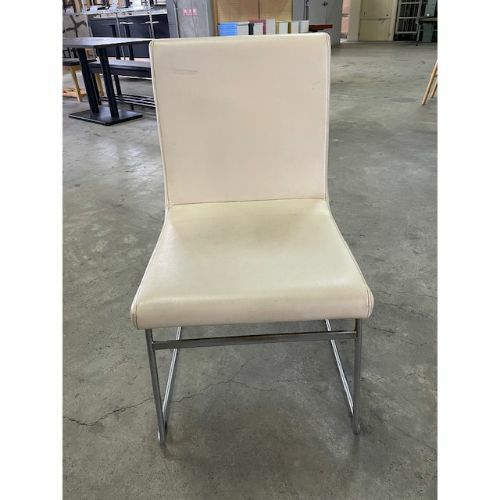 イス 幅430×奥行550×高さ830