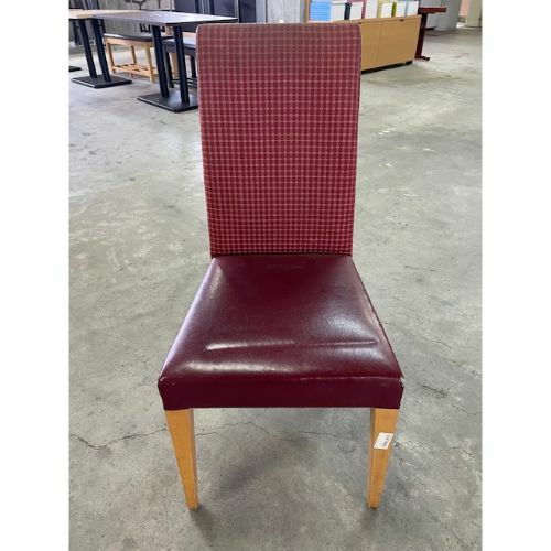 イス 背赤 幅400×奥行440×高さ860