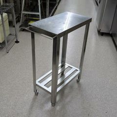 業務用ステンレス作業台　Ｗ６００ 業務用ステンレス作業台 W600 業務用ステンレス作業台 W600