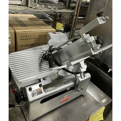 中古】ミートスライサー ワタナベ WSD-DX 幅765×奥行650×高さ755 三相