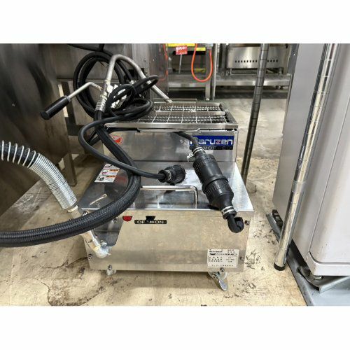 業務用/新品】【イトミック】床置き型電気温水器（角型