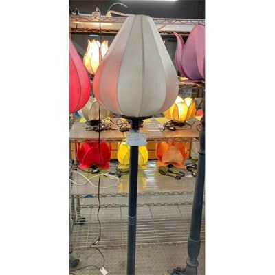 【中古】ロータスランプFloor Tulip(白) 幅400×奥行400×高さ1500 【送料別途見積】【業務用】