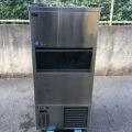 中古】製氷機 240kg サンヨー SIM-S240VN 幅660×奥行700×高さ1640 【混載便営業所止】【業務用】【委託販売-k2c】 |  中古45kgタイプ以上キューブアイス | 業務用厨房機器・調理道具・家具・食器の通販・買い取りサイト テンポスドットコム