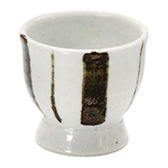 高台盃　錆十草