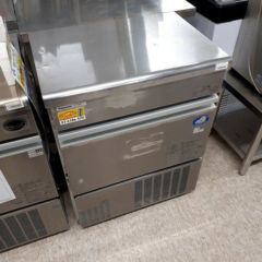 中古】製氷機 パナソニック(Panasonic) SIM-S4500 幅630×奥行450×高さ