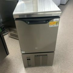 業界最長1年保証】【中古】製氷機 大和冷機 DRI-25LME1 幅395×奥行450