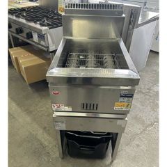 ●ガスフライヤー マルゼン 2015年製 都市ガス MGF-C18J W430×D600×H800(BG1040)mm 業務用 厨房用 中古 業界最長1年保証】【中古】ガスフライヤー マルゼン MGF-18J 幅430