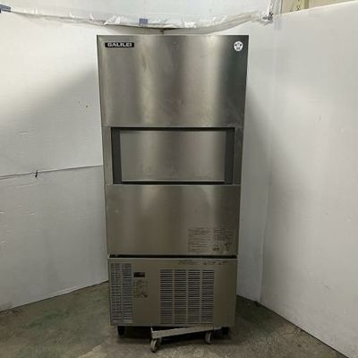 【中古】製氷機 240kgキューブタイプ フクシマガリレイ(福島工業) FIC-A240HV2S 幅700×奥行670×高さ1640 三相200V  【送料別途見積】【業務用】