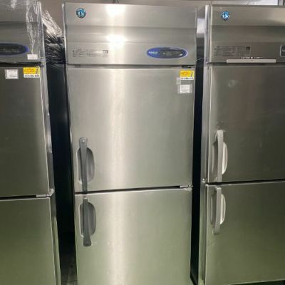 【中古】▽ホシザキ 業務用 冷蔵庫 縦型2面 626L  HR-75Z 業界最長1年保証】【中古】縦型冷蔵庫 ホシザキ HR-75ZT 幅750